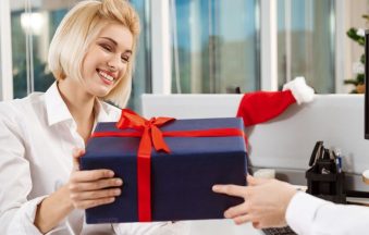corporate gifts in UAE